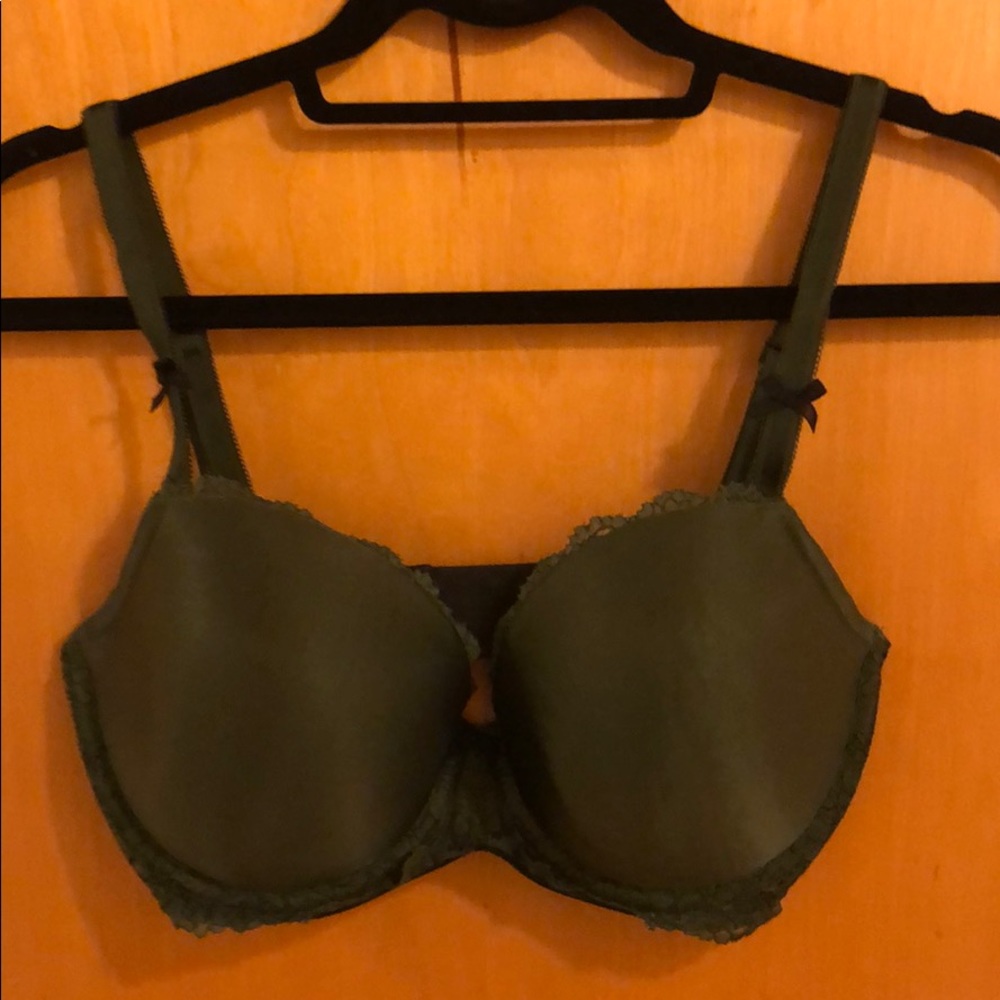 Victoria’s Secret dream angels lined Demi bra